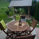 Alpika Lodge